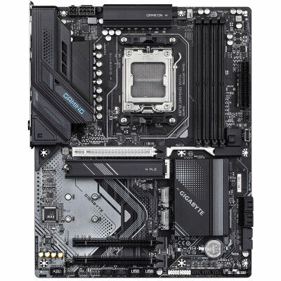 Scheda Madre Gigabyte AMD AM5 AMD